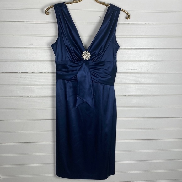 Eliza J Dark Blue Pendant Cocktail Dress Size 6 - Picture 1 of 5